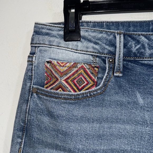 DRIFTWOOD Colette jeans Blue embroidered cuff 29 waist NEW boho Patterned - Picture 4 of 6